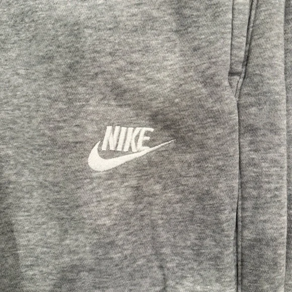 Nike Gray Sweatpants - Picture 4 of 6